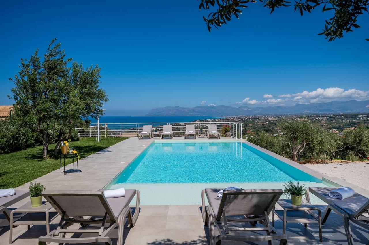 Villa Maria Con Piscina E Vista Mare Castellammare del Golfo Bagian luar foto