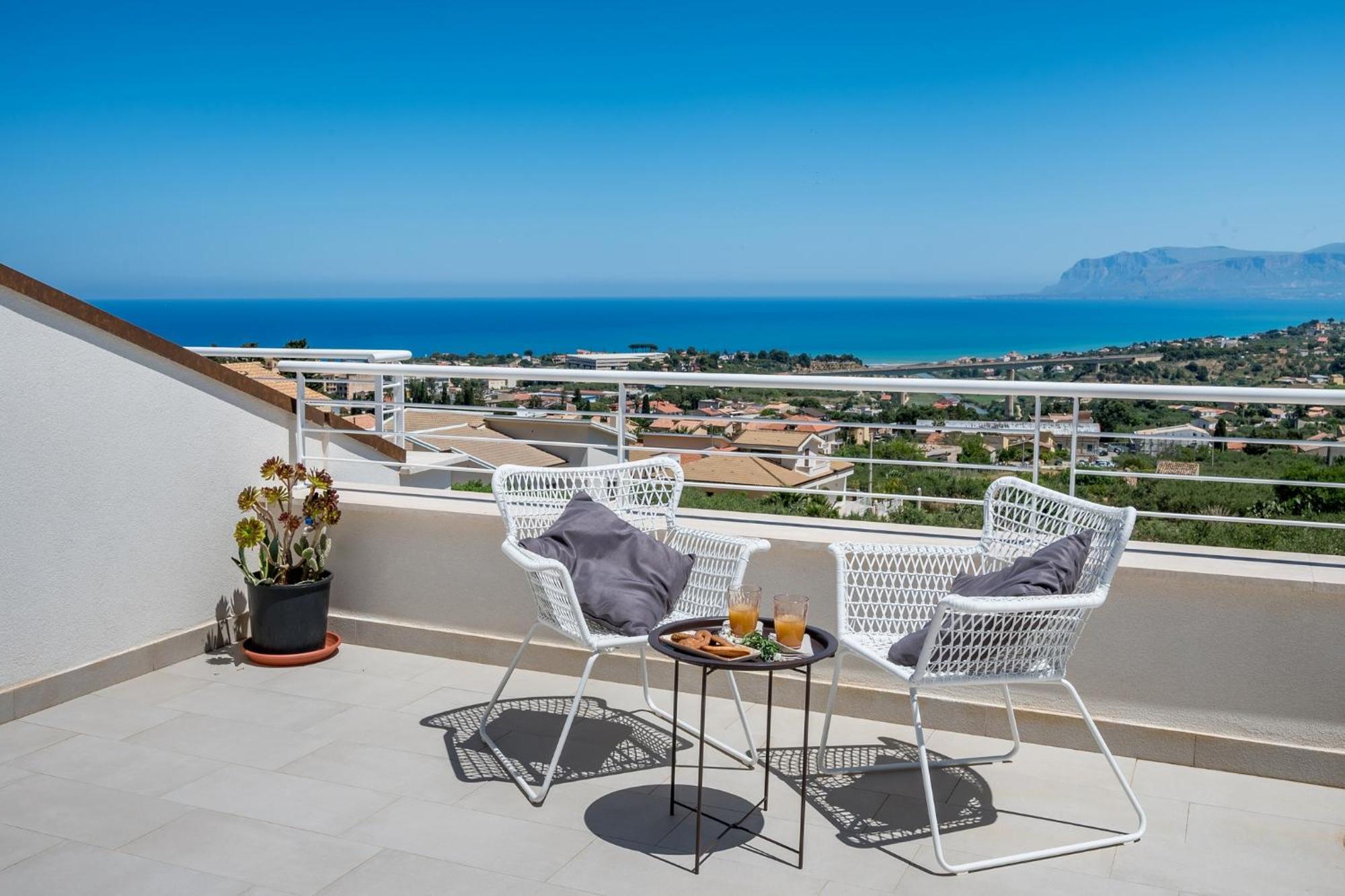 Villa Maria Con Piscina E Vista Mare Castellammare del Golfo Ruang foto